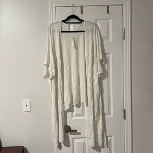 Lululemon Athletica Silk Blend Short Sleeve Wrap Sweater. One Size